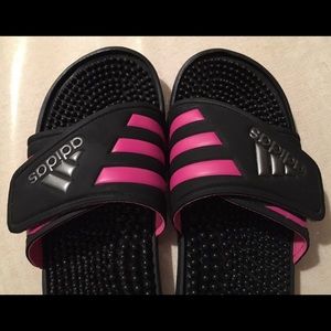 Adidas zapatos mujer tamaño 9 addisage rosa Slide sandalias poshmark Adidas zapatos mujer tamaño 9 addisage rosa Slide sandalias poshmark